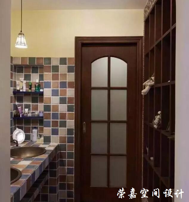 你关心过厕所门的选择吗？后悔没早点发现！
