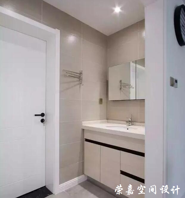你关心过厕所门的选择吗？后悔没早点发现！